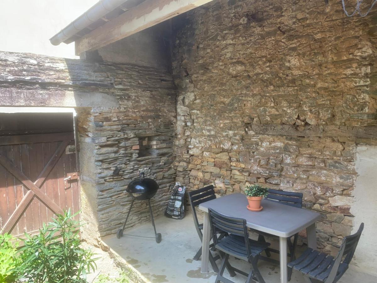 L'Etape De La Tour Apartment Grand-Fougeray Exterior photo